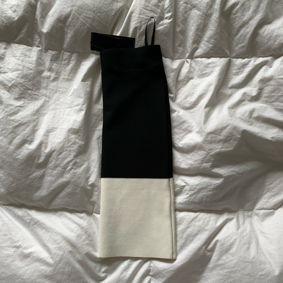 BCBG MaxAzria skirt - Picture 5 of 5